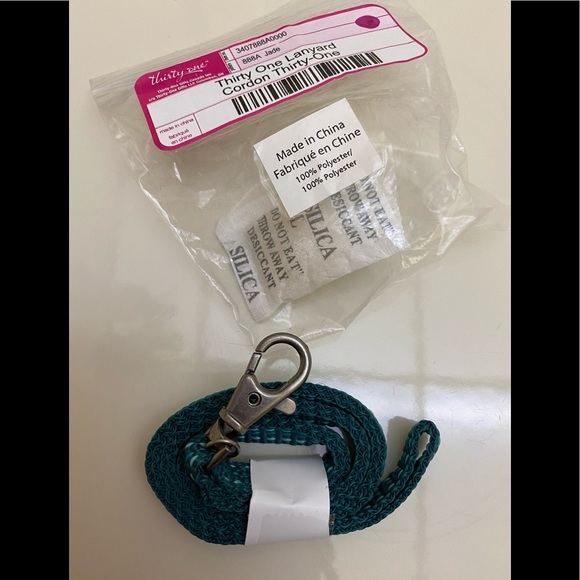 💙2/$15Thirty One Lanyard JADE Green Color New IP - Picture 3 of 3